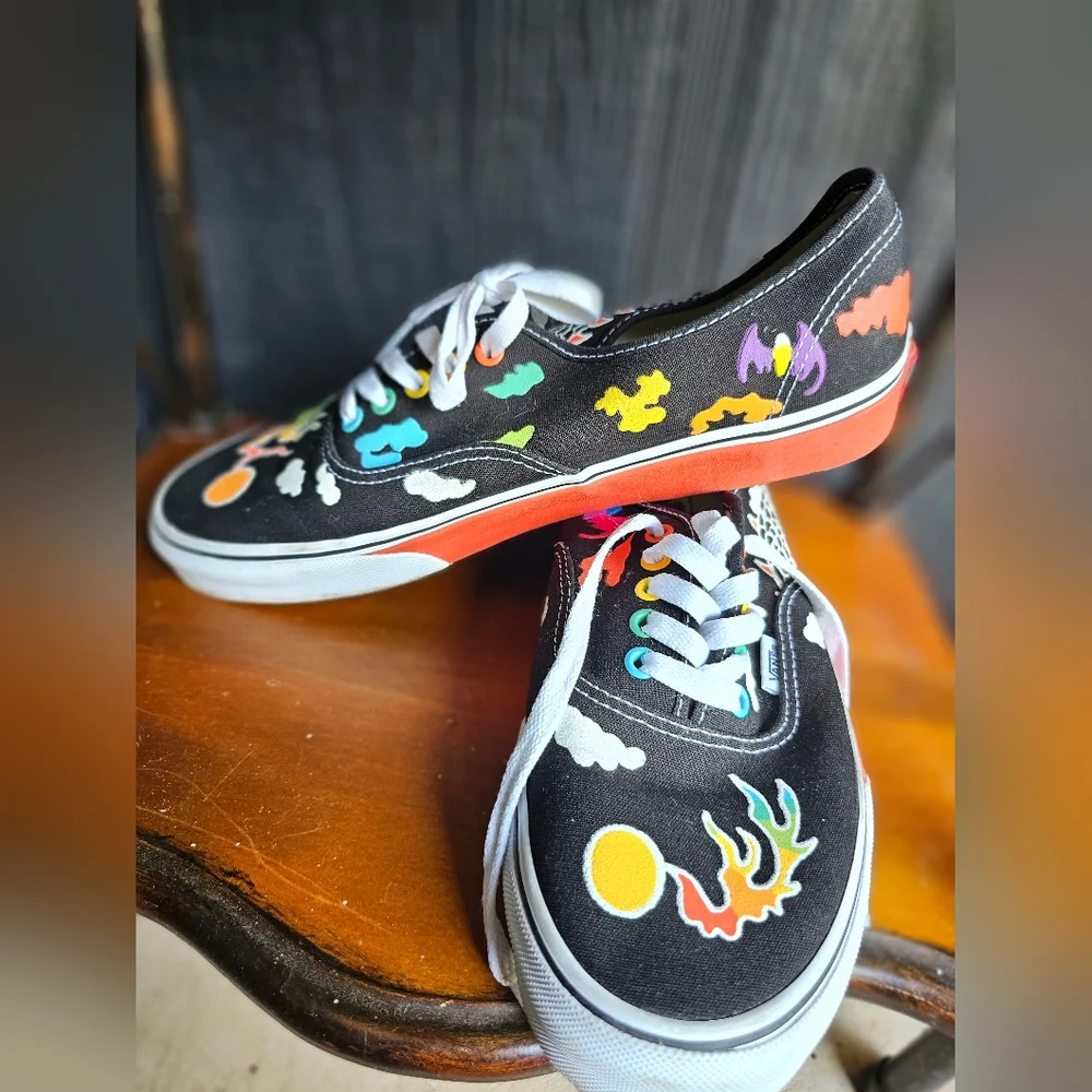Vans X Kaitlin Chan Pride/Awareness Authentic Sneakers M-10.5 W-12 - Picture 4 of 12